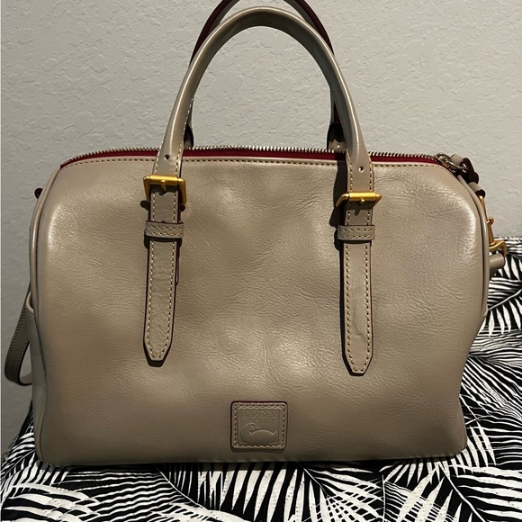 Dooney & Bourke | Bags | Nwt Dooney Bourke Florentine Olivia Satchel ...